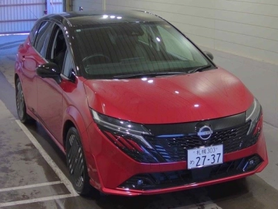 NISSAN AURA
