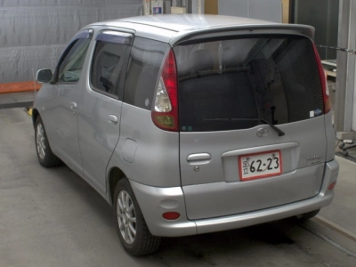 TOYOTA FUN CARGO