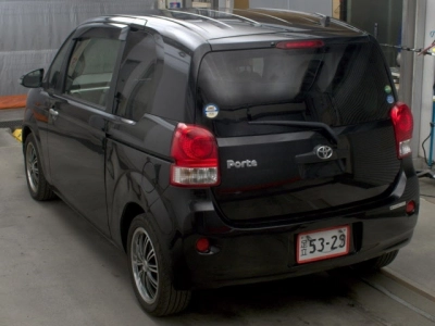TOYOTA PORTE