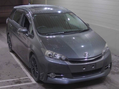 TOYOTA WISH