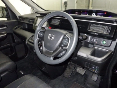 HONDA STEPWGN SPADA
