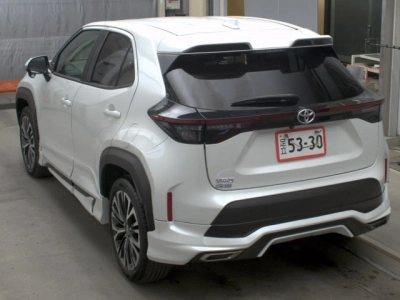 TOYOTA YARIS CROSS