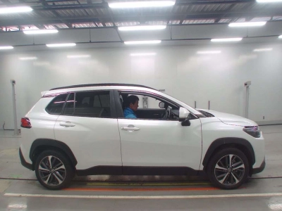 TOYOTA COROLLA CROSS