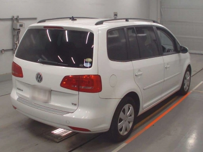 VOLKSWAGEN GOLF TOURAN