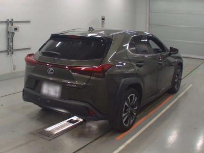 LEXUS UX