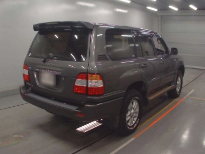 TOYOTA LAND CRUISER 100