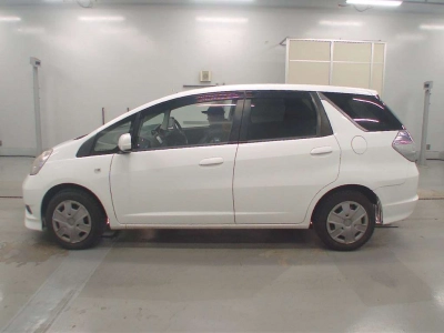 HONDA FIT SHUTTLE HYBRID