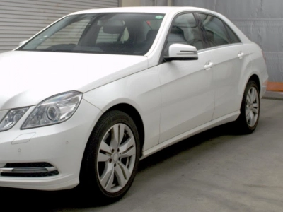 MERCEDES BENZ E CLASS