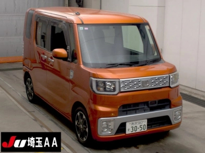 DAIHATSU WAKE
