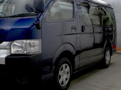 TOYOTA HIACE WAGON
