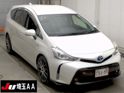 TOYOTA PRIUS ALPHA