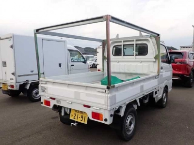 NISSAN NT100 CLIPPER