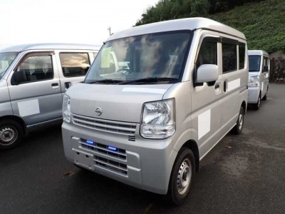 NISSAN NV100 CLIPPER
