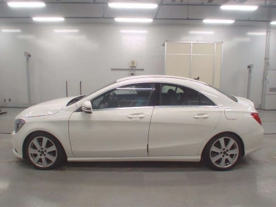 MERCEDES BENZ CLA