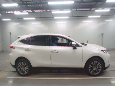 TOYOTA HARRIER HYBRID