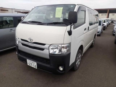 TOYOTA REGIUS VAN