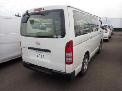 TOYOTA REGIUS VAN