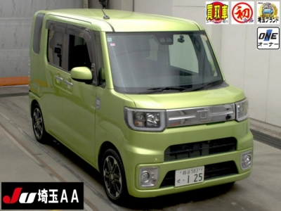DAIHATSU WAKE