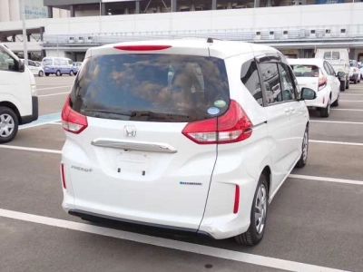 HONDA FREED+