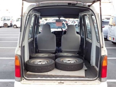 DAIHATSU HIJET CARGO