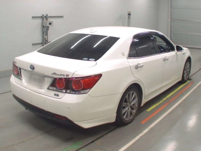 TOYOTA CROWN HYBRID