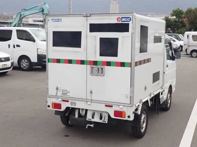 NISSAN NT100 CLIPPER