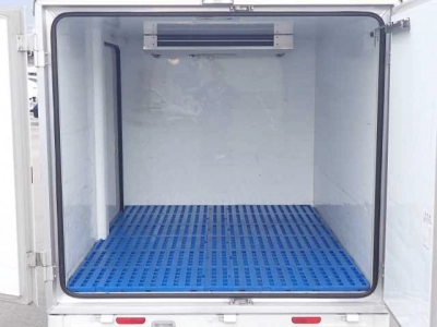 NISSAN NT100 CLIPPER