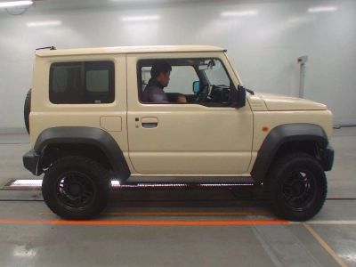 SUZUKI JIMNY SIERRA
