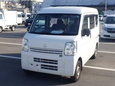 NISSAN NV100 CLIPPER
