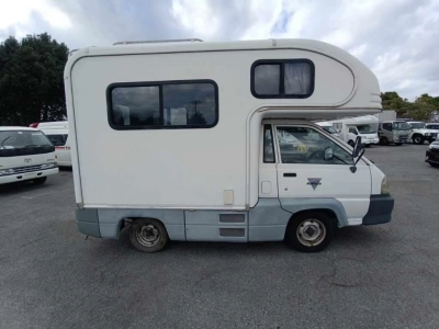 TOYOTA LITE ACE TRUCK