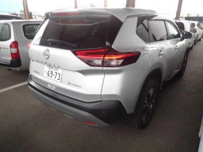 NISSAN X-TRAIL