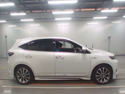 TOYOTA HARRIER HYBRID