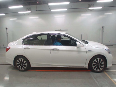 HONDA ACCORD HYBRID