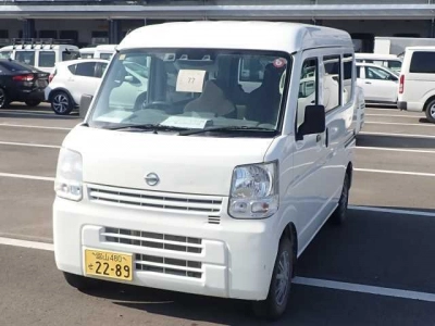NISSAN NV100 CLIPPER