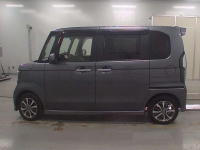 HONDA N BOX CUSTOM