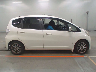 HONDA FIT HYBRID