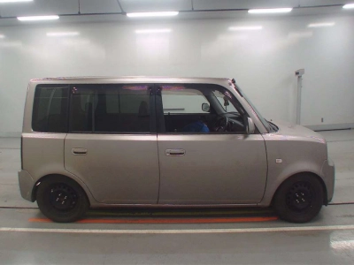 TOYOTA BB