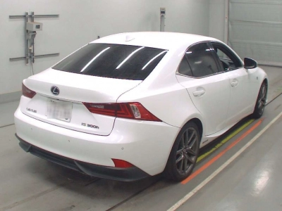 LEXUS IS