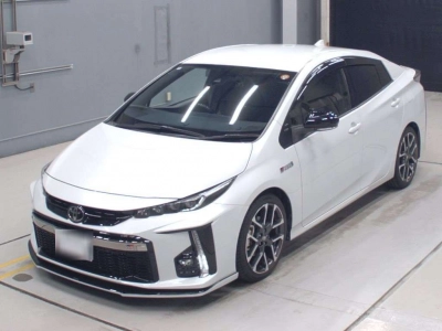 TOYOTA PRIUS PHV