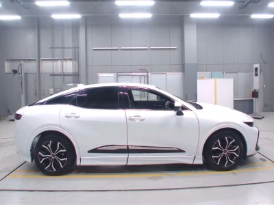 TOYOTA CROWN CROSSOVER