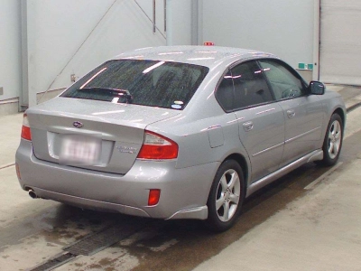 SUBARU LEGACY B4