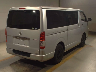 TOYOTA REGIUS VAN