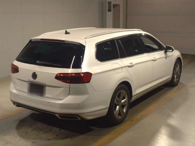 VOLKSWAGEN PASSAT VARIANT