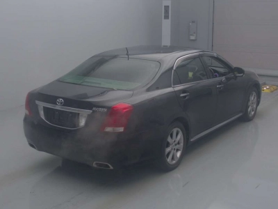 TOYOTA CROWN MAJESTA