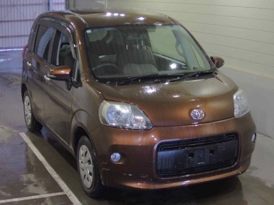TOYOTA PORTE