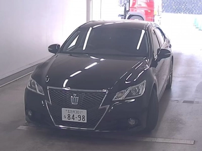 TOYOTA CROWN HYBRID