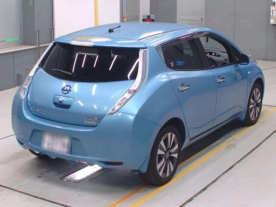 NISSAN LEAF