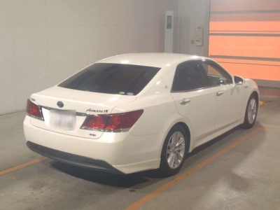 TOYOTA CROWN HYBRID