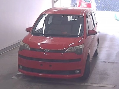 TOYOTA SPADE