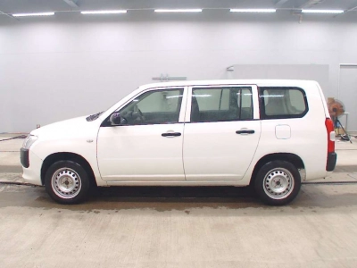 TOYOTA SUCCEED WAGON